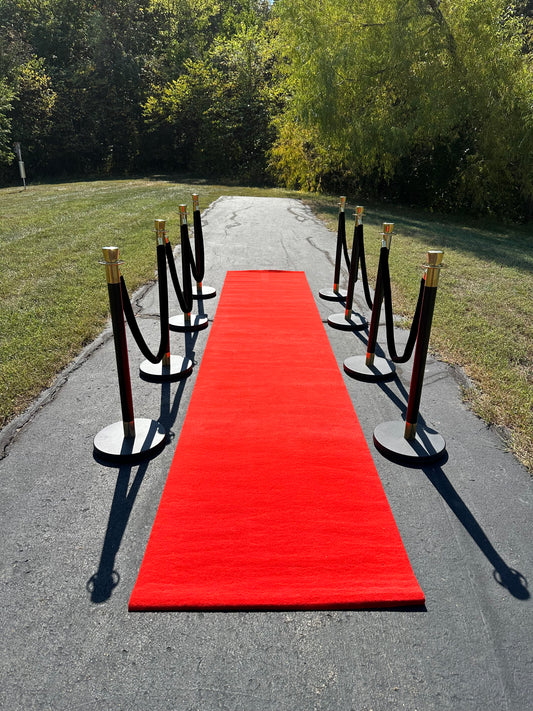🚨 Stanchions & Red Carpet Rental